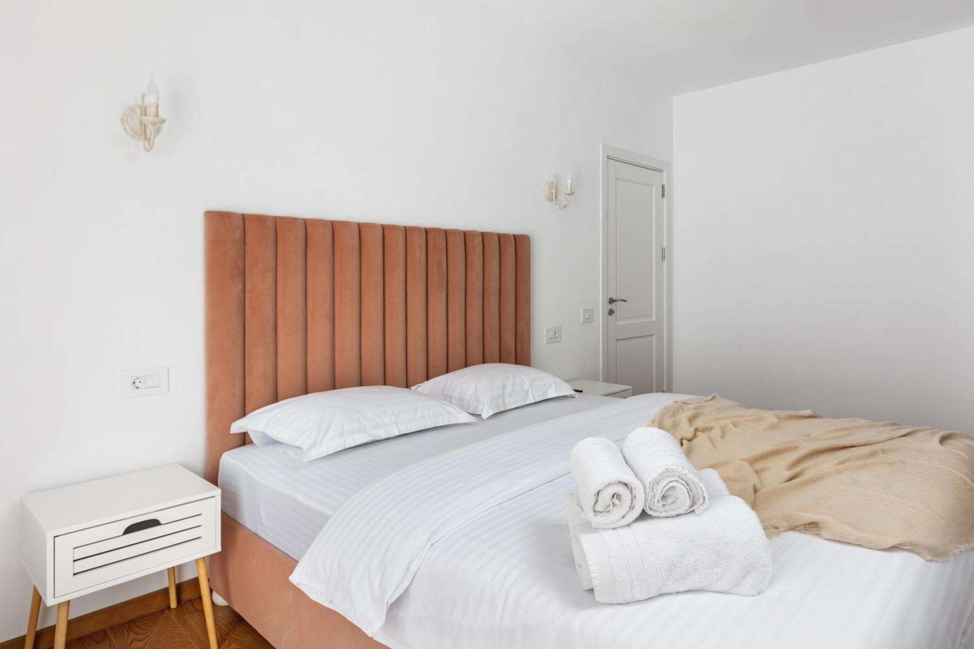 Peak Aparthotel - Old Town - By Cityhost 布拉索夫 外观 照片